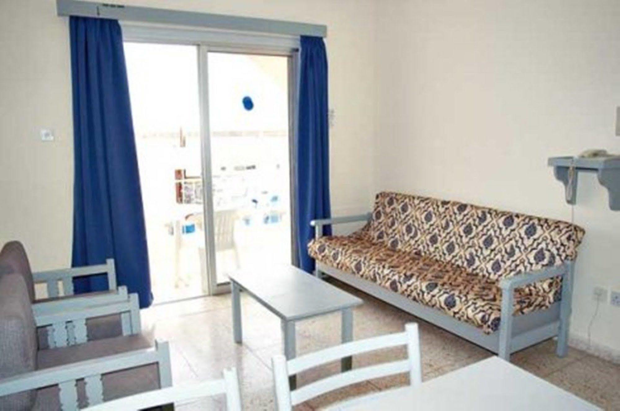 Efi Hotel Apts Ayia Napa Exteriér fotografie